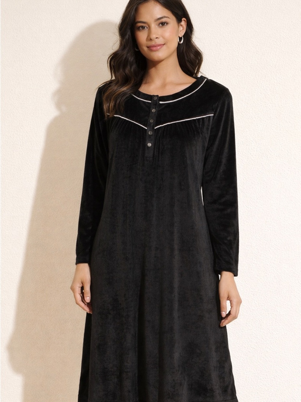 Aria Collection Black Velvet Nightgown Dress Medium 8-10 Long Sleeve Sleepwear